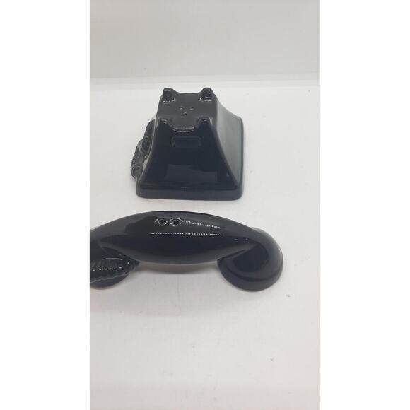 Rotary Telephone Salt & Pepper Shaker Set Vintage Retro Ceramic Phone Kitchen - Picture 5 of 11